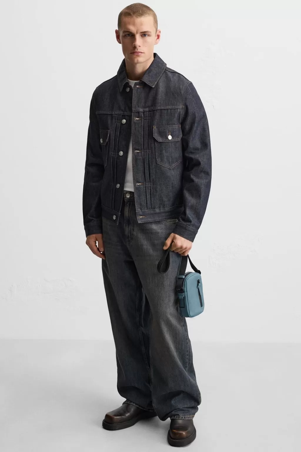 ZARA BANDOLERA ENGOMADA<Hombre Bolsos / Mochilas