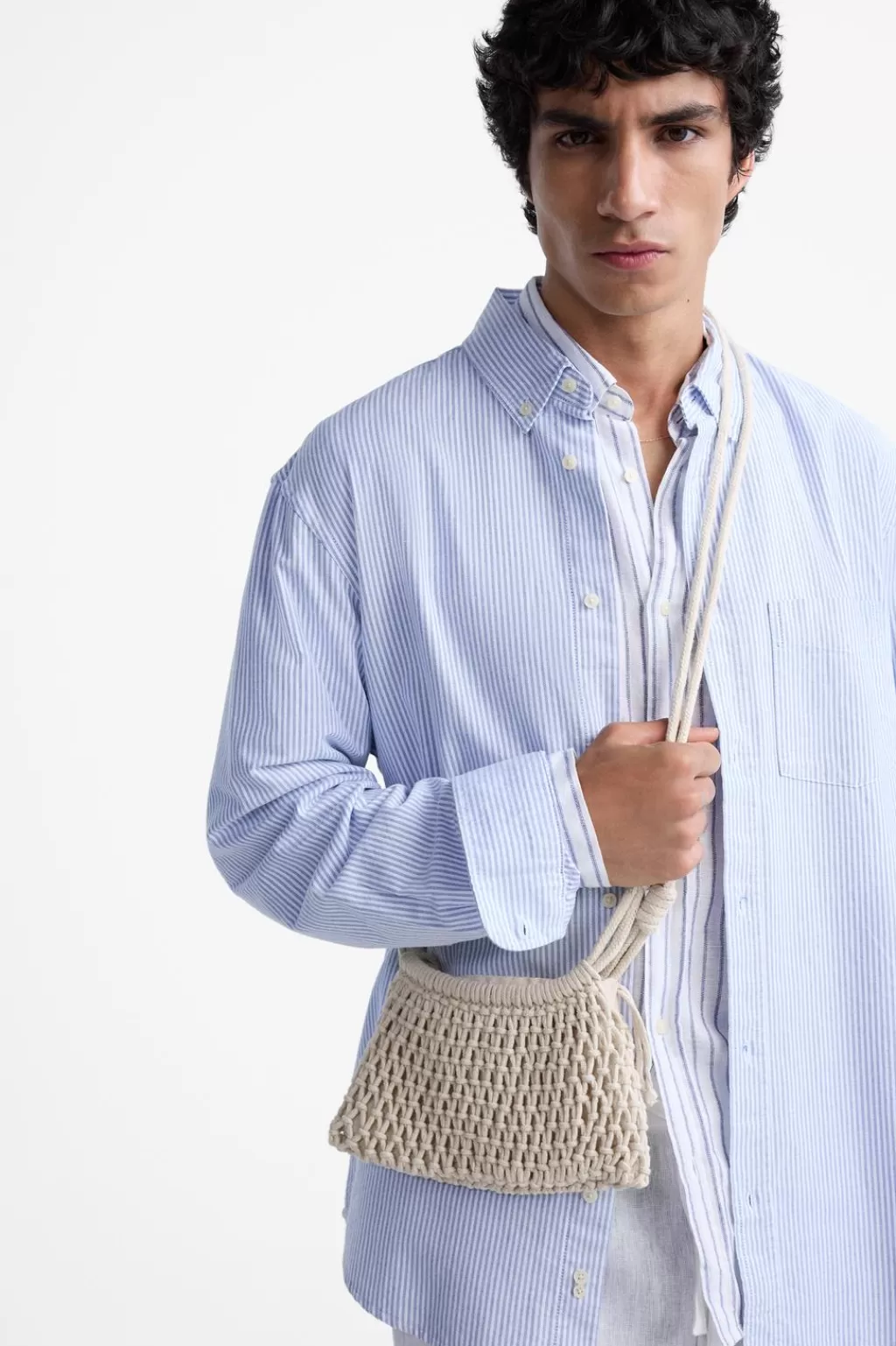 ZARA BANDOLERA MACRAMÉ<Hombre Bolsos / Mochilas