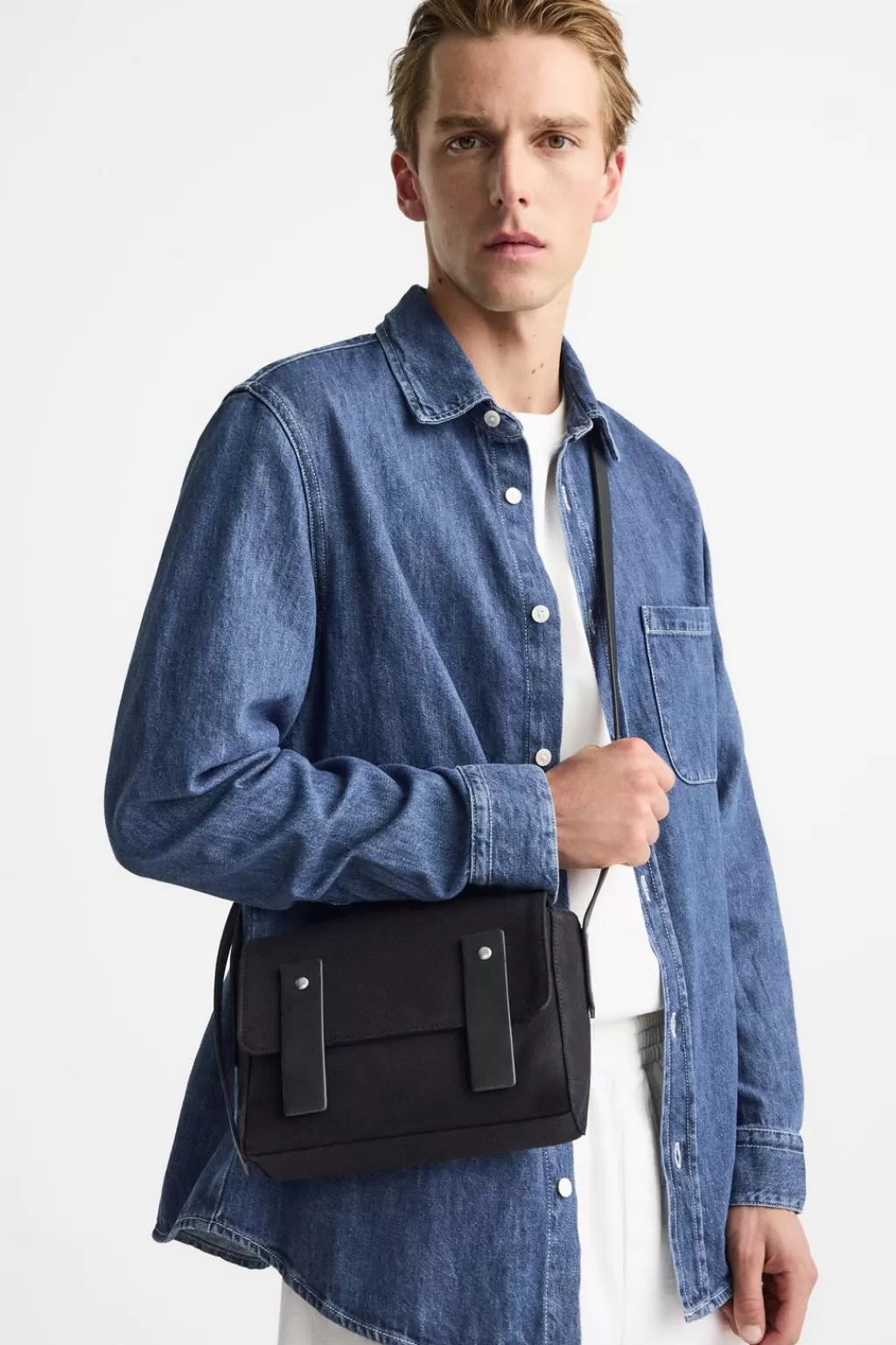 ZARA BANDOLERA SOLAPA TEJIDO<Hombre Bolsos / Mochilas