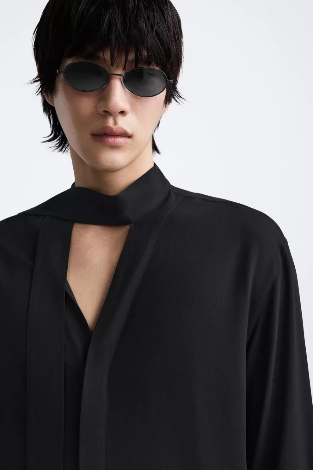 ZARA CAMISA VISCOSA LAZO<Hombre Camisas