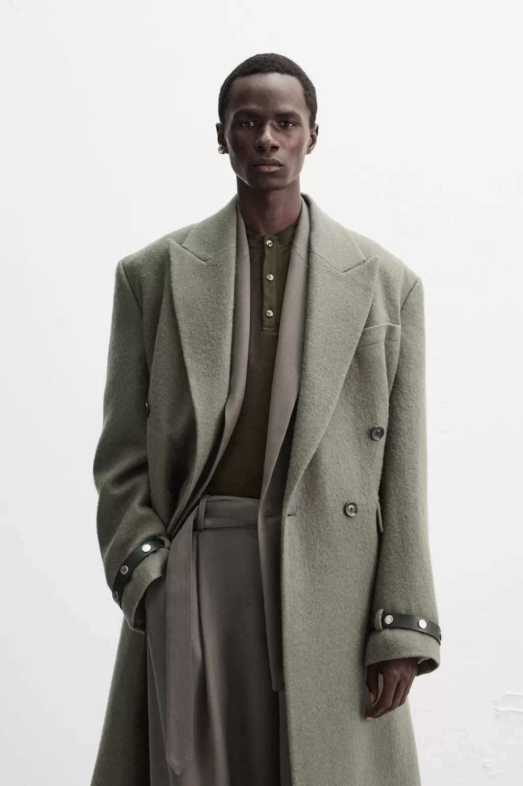ZARA ABRIGO LANA X NANUSHKA<Hombre Cazadoras | Abrigos / Gabardinas