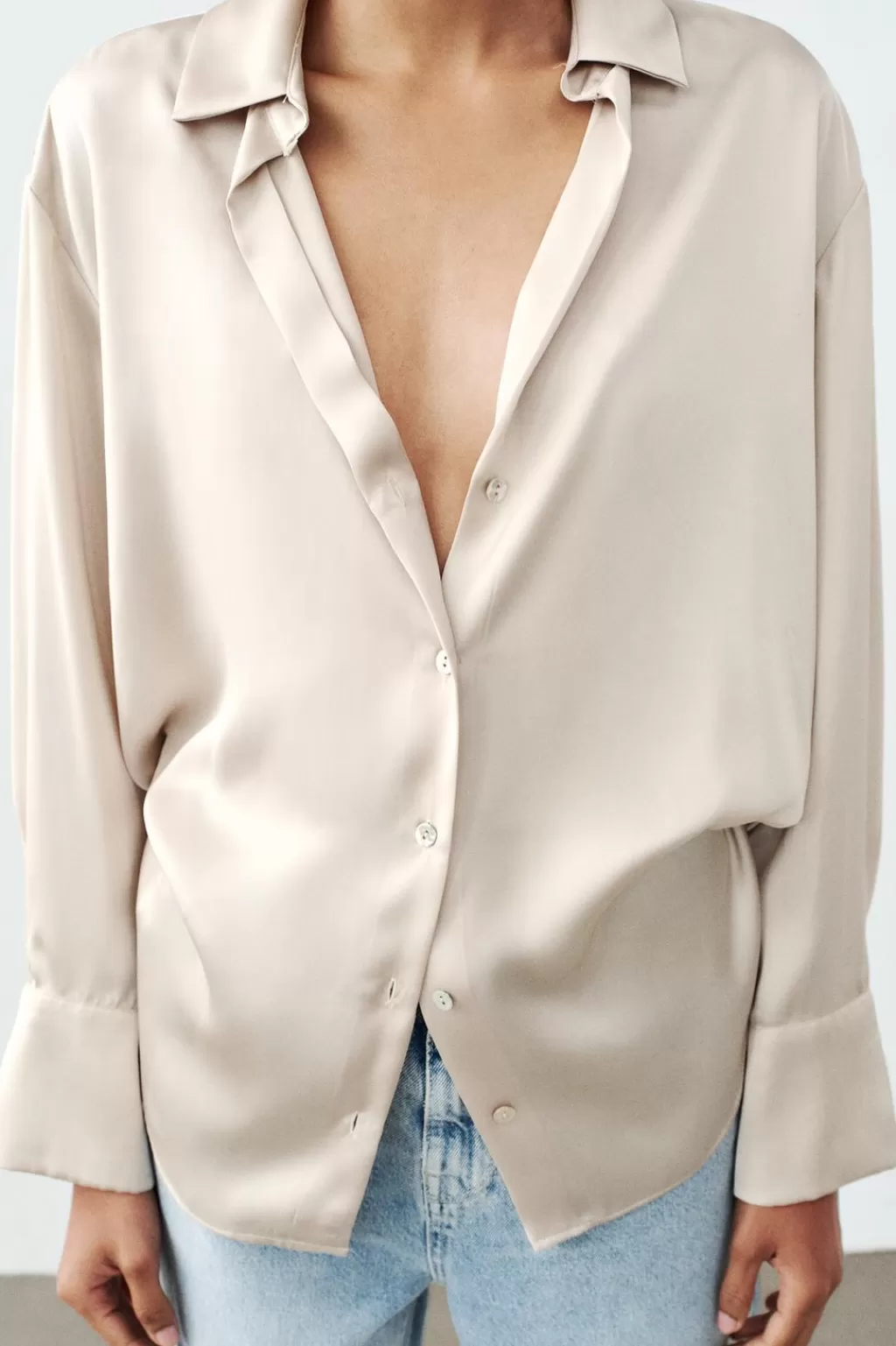 ZARA CAMISA SATINADA<Mujer Camisas / Blusas