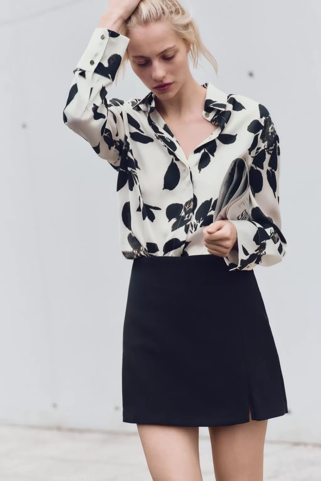 ZARA CAMISA SATINADA ESTAMPADA<Mujer Camisas / Blusas