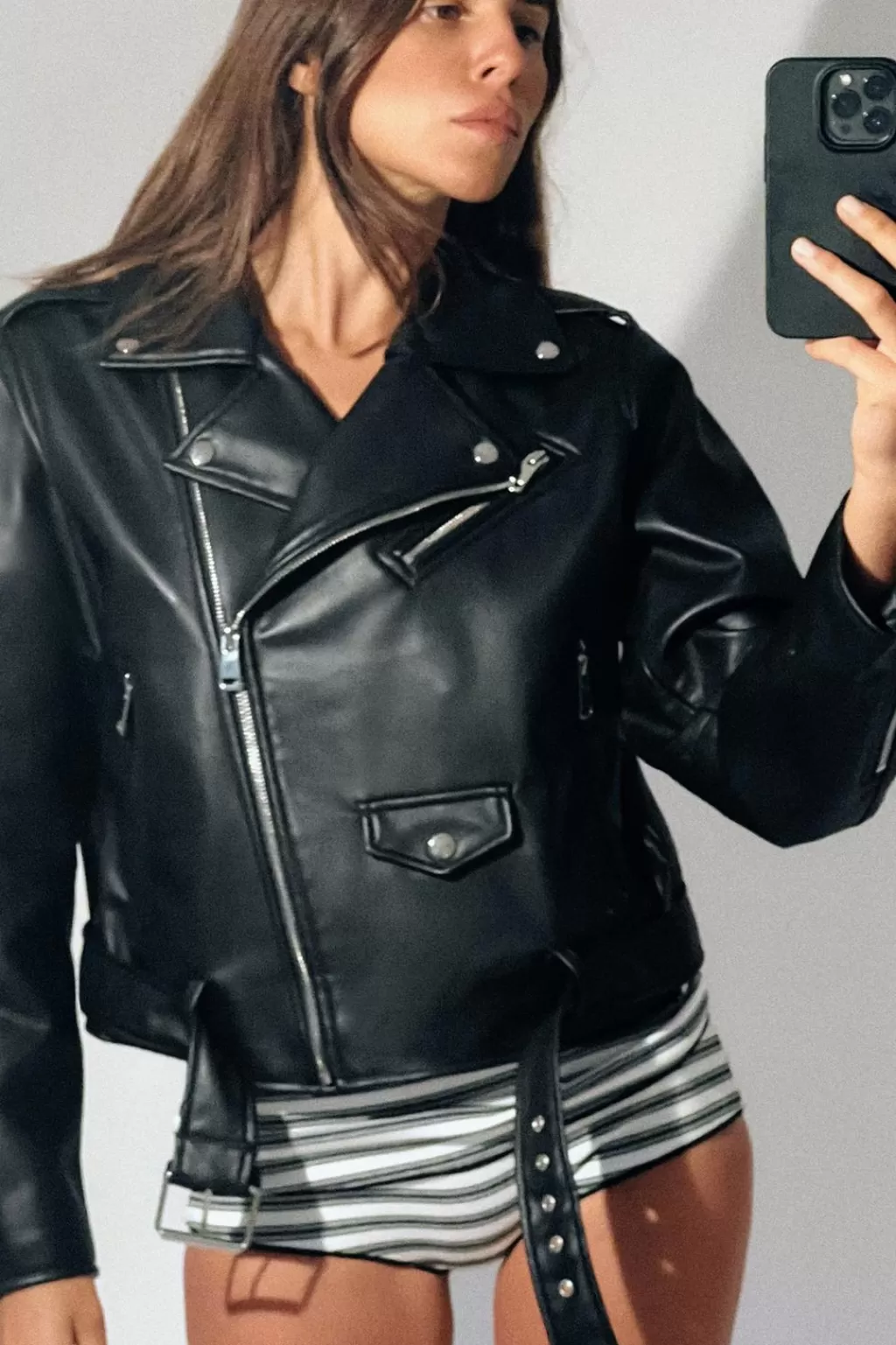 ZARA CAZADORA BIKER EFECTO PIEL<Mujer Chaquetas / Cazadoras