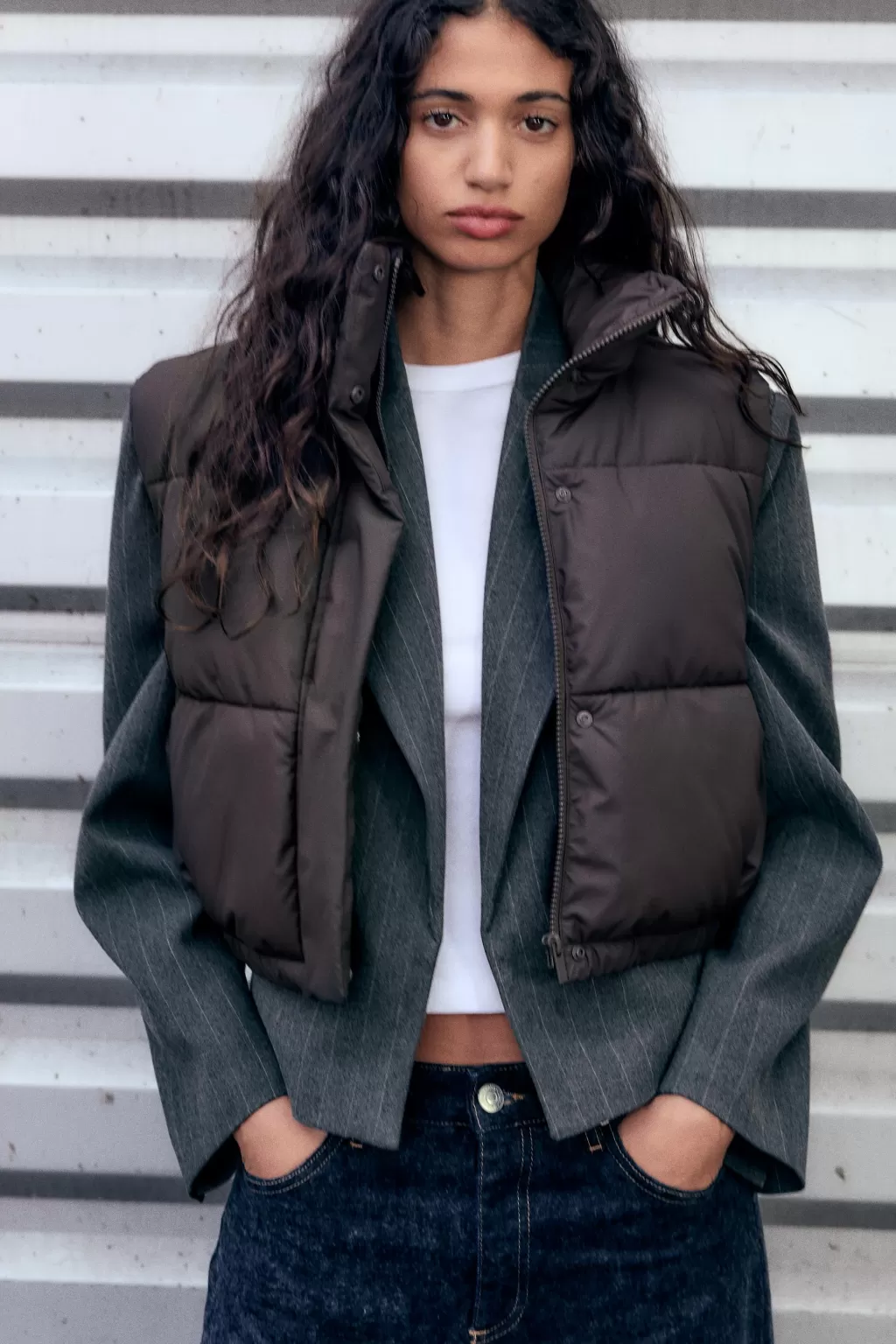 ZARA CHALECO CROP ACOLCHADO ENGOMADO<Mujer Abrigos / Anoraks