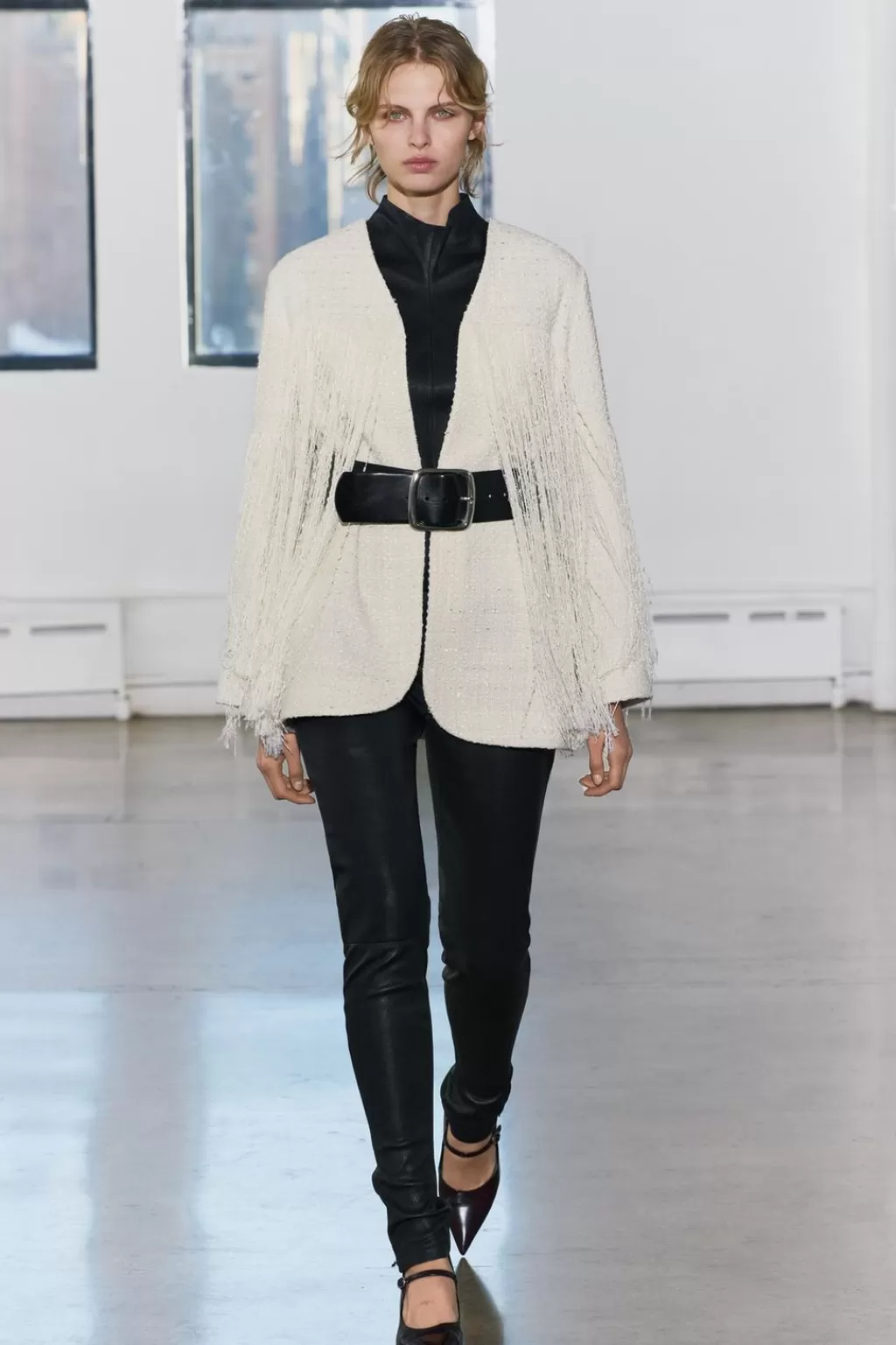 ZARA CHAQUETA ESTRUCTURA FLECOS ZW COLLECTION<Mujer Chaquetas / Cazadoras