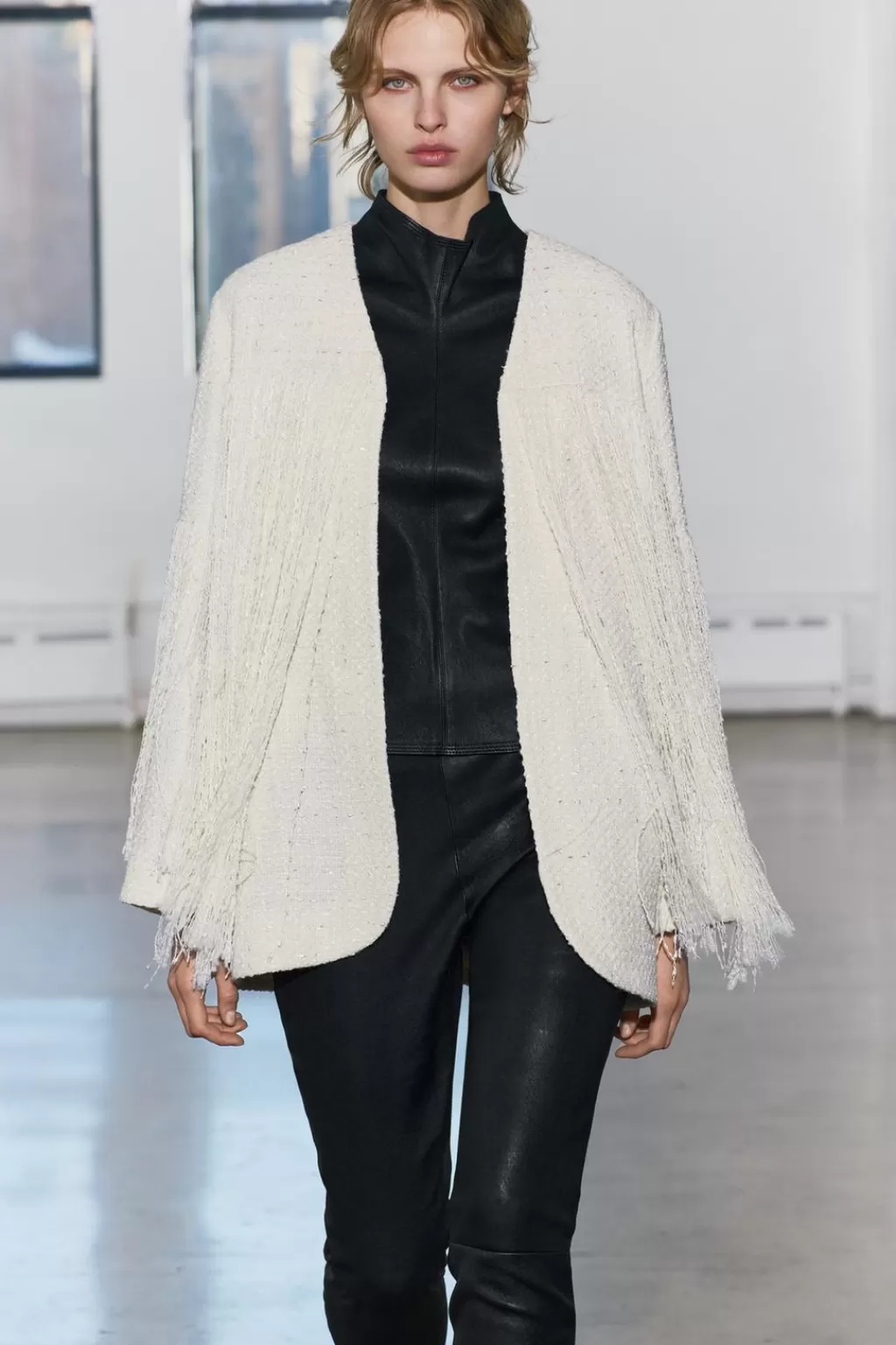ZARA CHAQUETA ESTRUCTURA FLECOS ZW COLLECTION<Mujer Chaquetas / Cazadoras