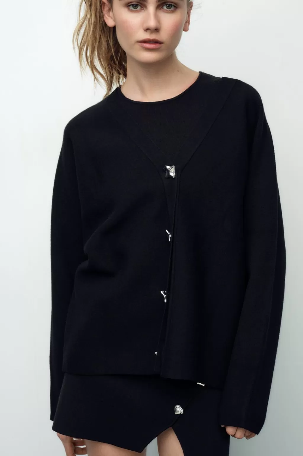 ZARA CHAQUETA OVERSIZE PUNTO BOTÓN METÁLICO<Mujer Cárdigan / Jerséis | Punto