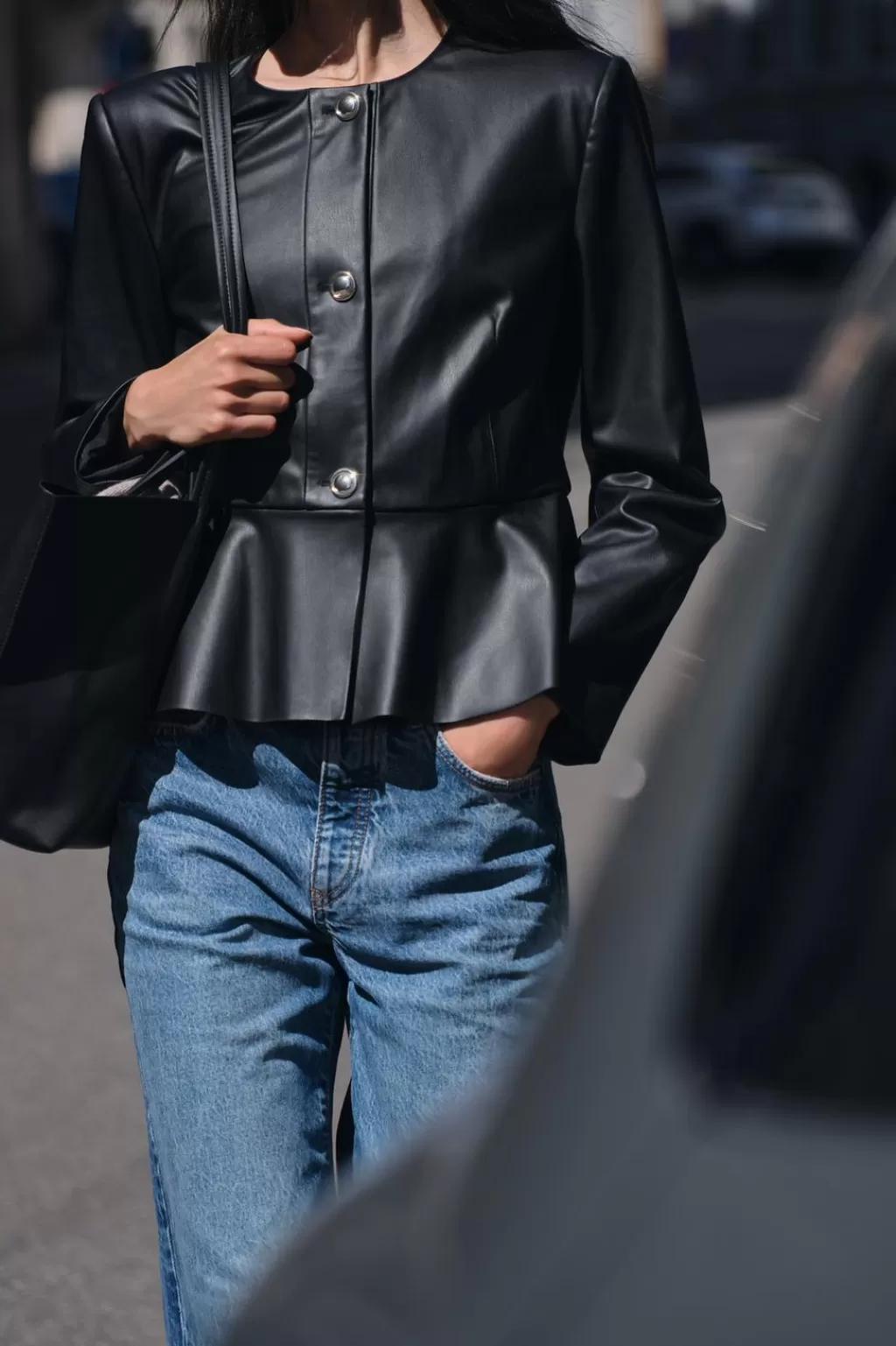 ZARA CHAQUETA PEPLUM EFECTO PIEL<Mujer Chaquetas / Cazadoras