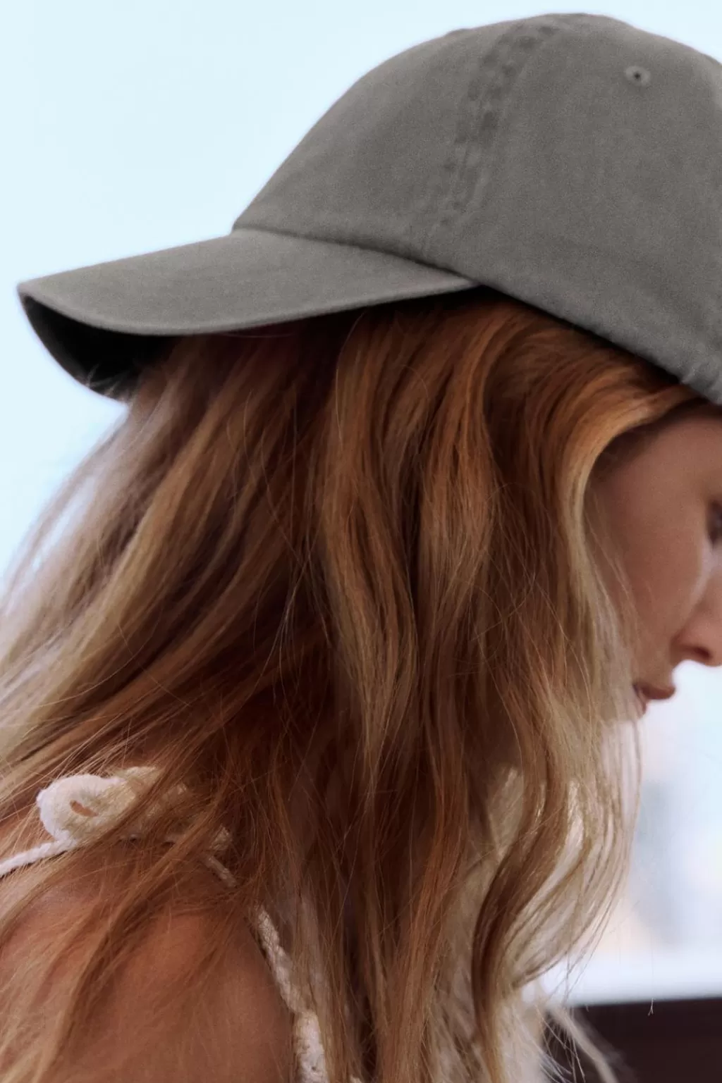 ZARA GORRA SARGA EFECTO LAVADO<Mujer Accesorios / Bisuteria