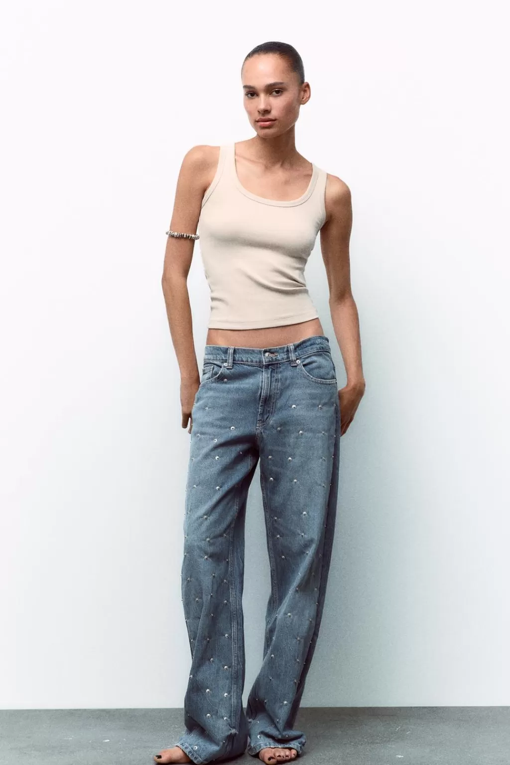 ZARA JEANS TRF RELAXED TIRO MEDIO REMACHES<Mujer Jeans