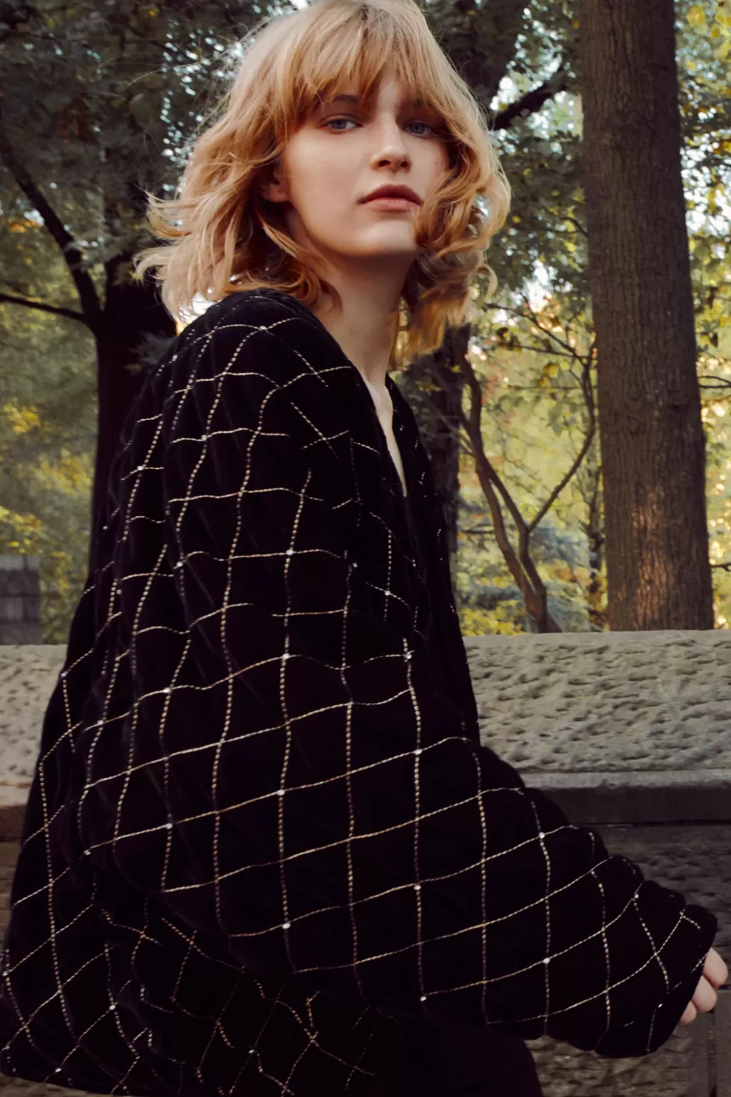 ZARA KIMONO TERCIOPELO HILO METALIZADO BRILLOS<Mujer Chaquetas / Cazadoras