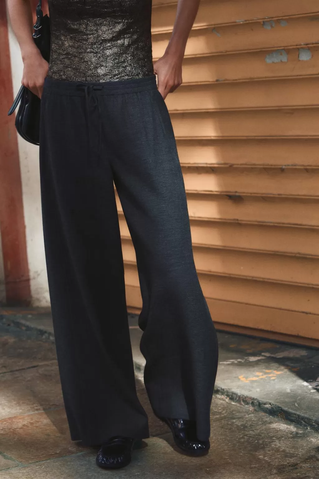 ZARA PANTALÓN ANCHO CINTURA ELÁSTICA<Mujer Pantalones