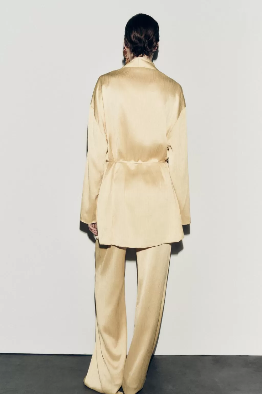 ZARA PANTALÓN ANCHO PLISADO<Mujer Pantalones