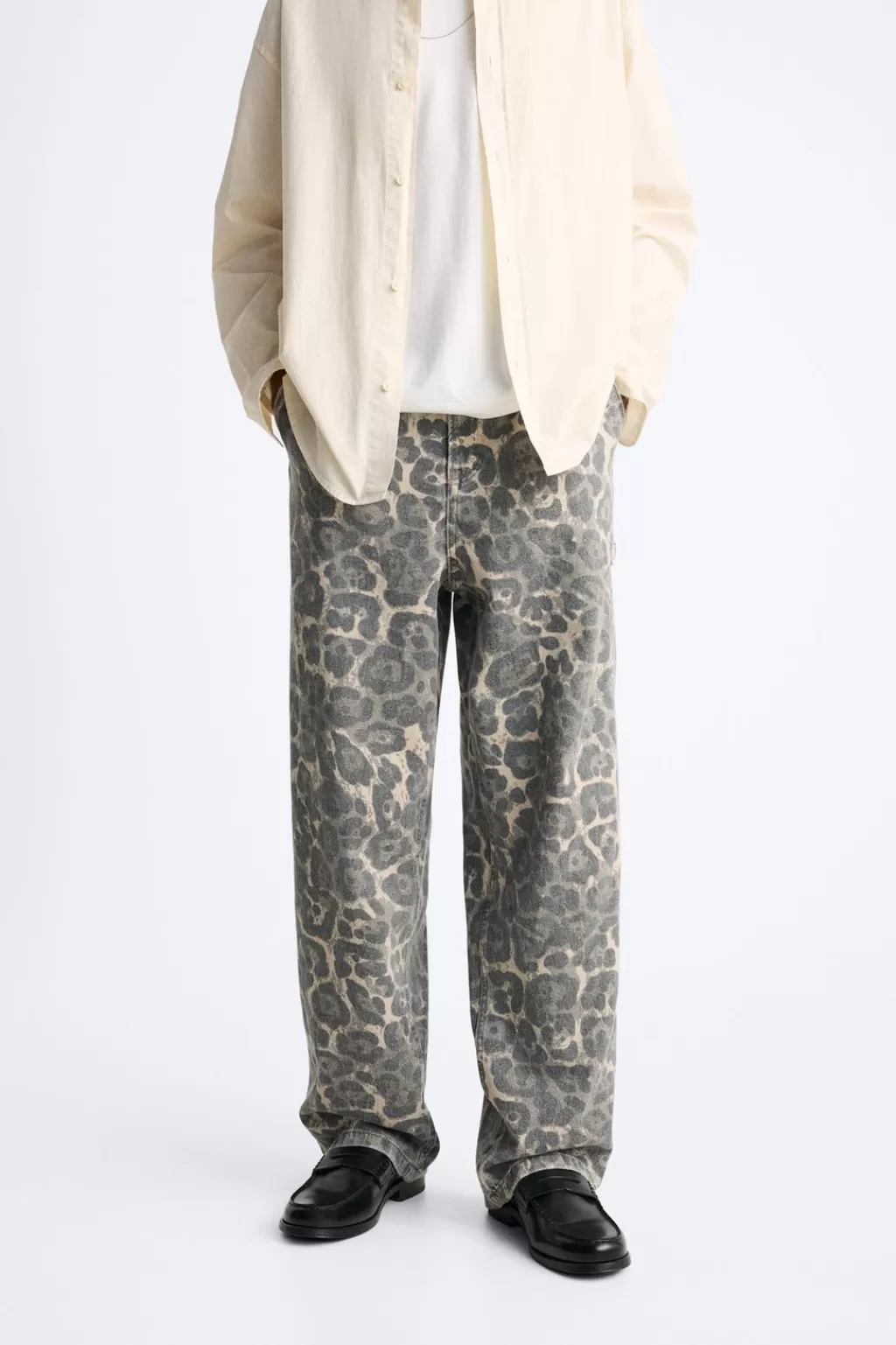 ZARA PANTALÓN CARPINTERO ESTAMPADO ANIMAL<Hombre Pantalones