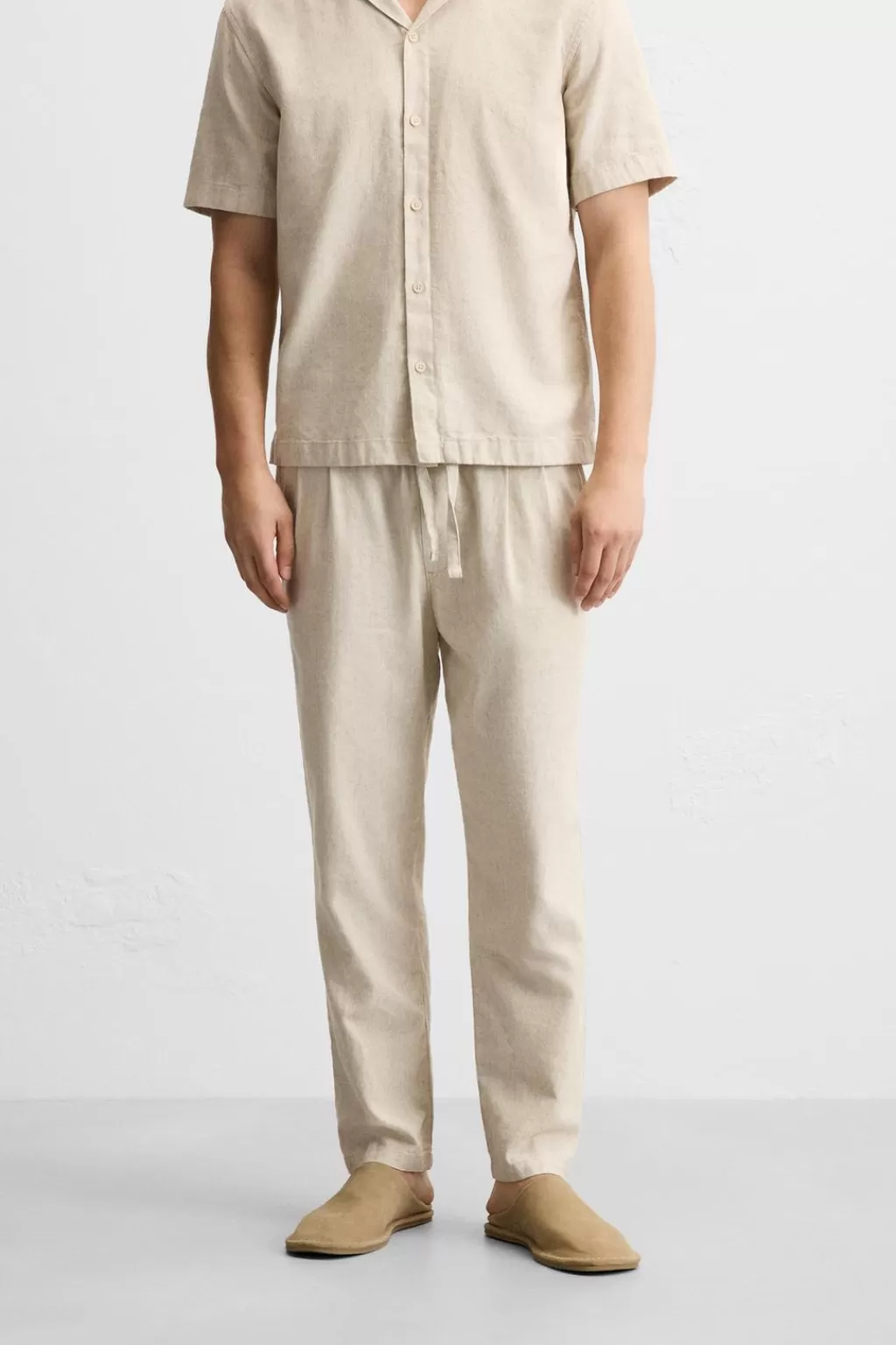 ZARA PANTALÓN CINTURA JOGGER PLIEGUES<Hombre Pantalones