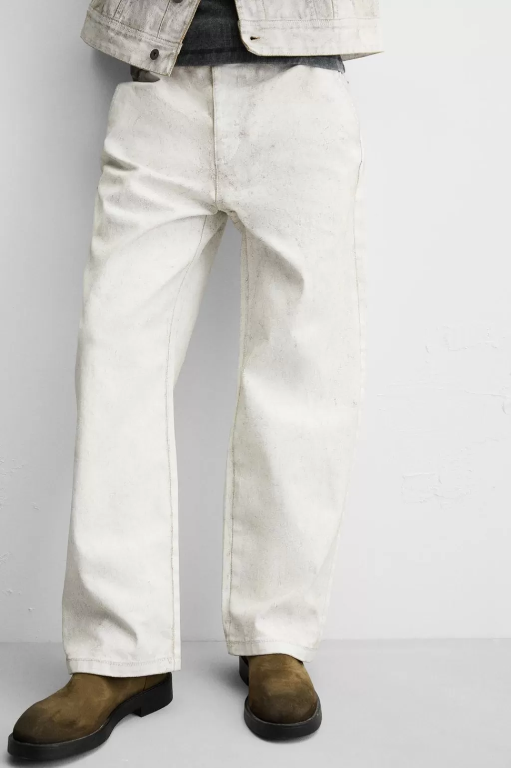 ZARA PANTALÓN ENCERADO COLOR LIMITED EDITION<Hombre Pantalones