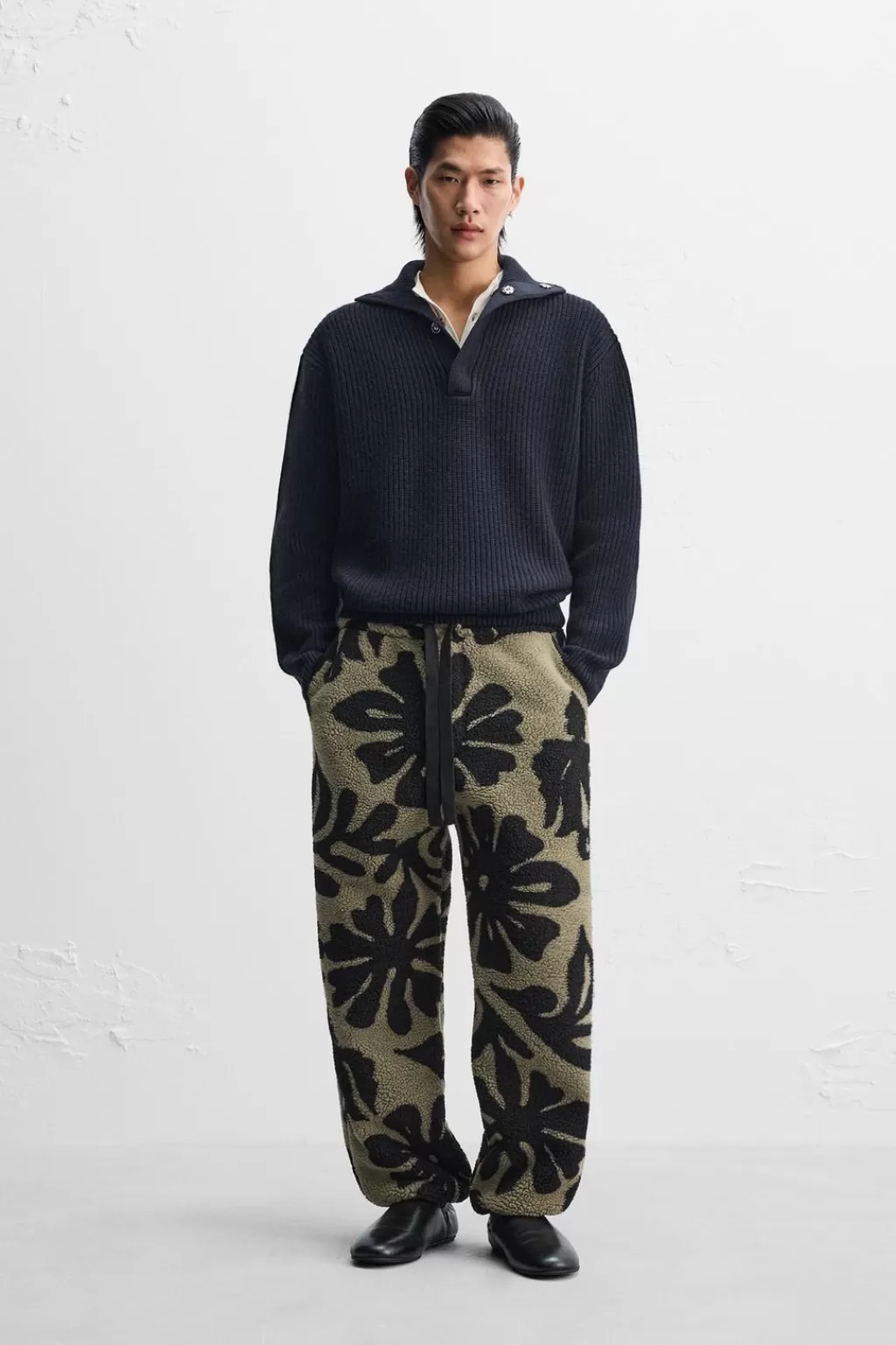 ZARA PANTALÓN JACQUARD BORREGUILLO X NANUSHKA<Hombre Pantalones