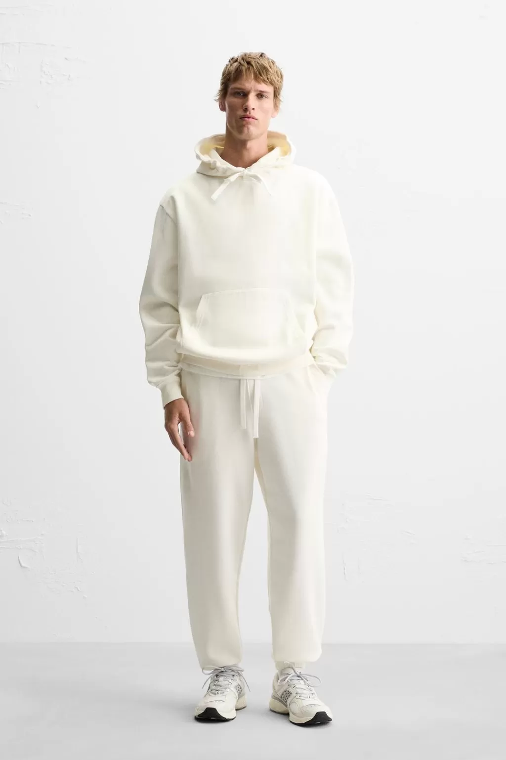 ZARA PANTALÓN JOGGER BÁSICO<Hombre Pantalones