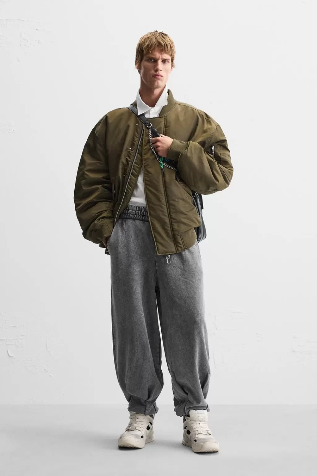 ZARA PANTALÓN JOGGER OVERSIZE LAVADO<Hombre Pantalones