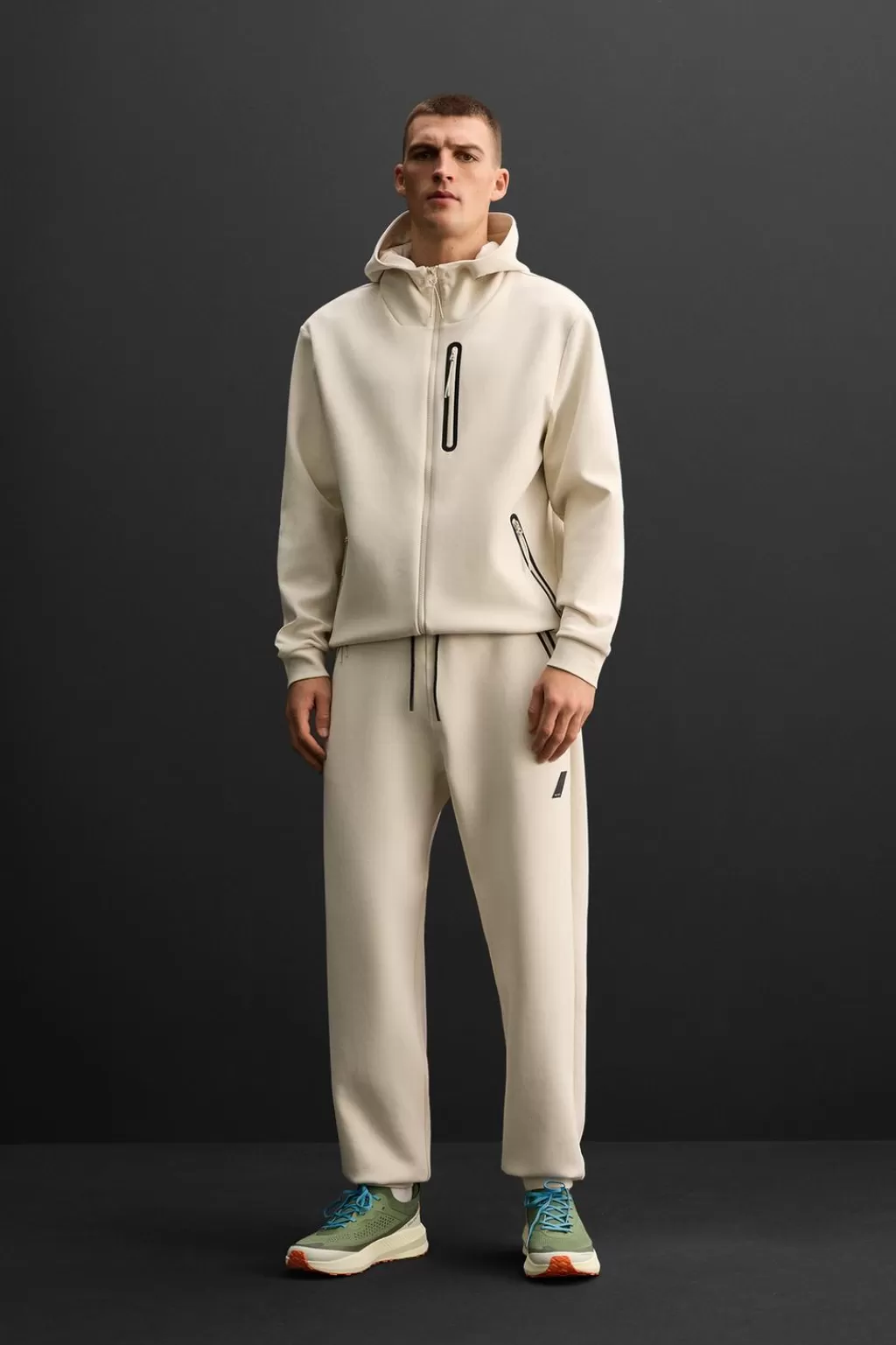 ZARA PANTALÓN JOGGER TÉCNICO CREMALLERAS<Hombre Pantalones