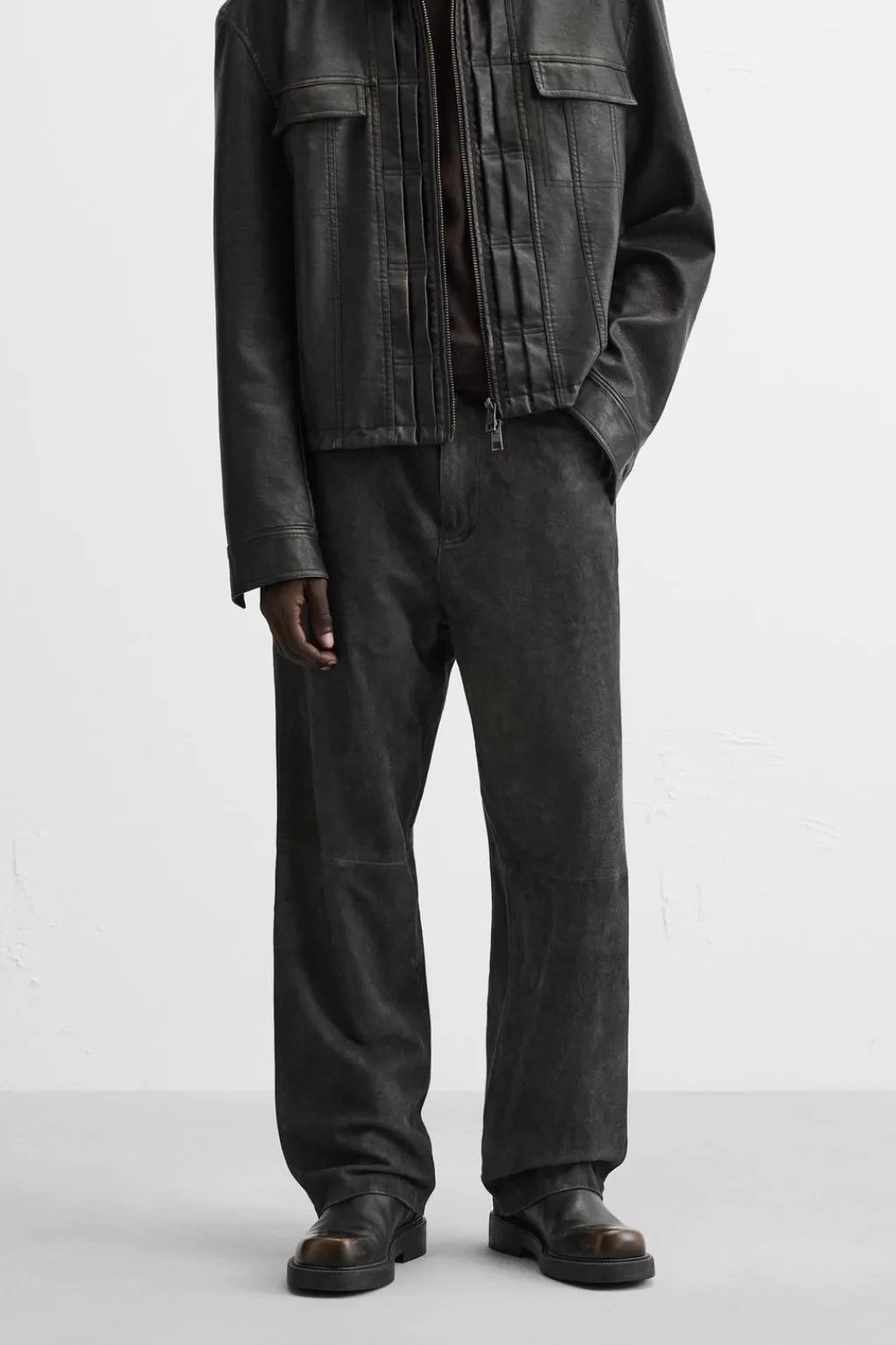 ZARA PANTALÓN PIEL EFECTO VINTAGE<Hombre Pantalones