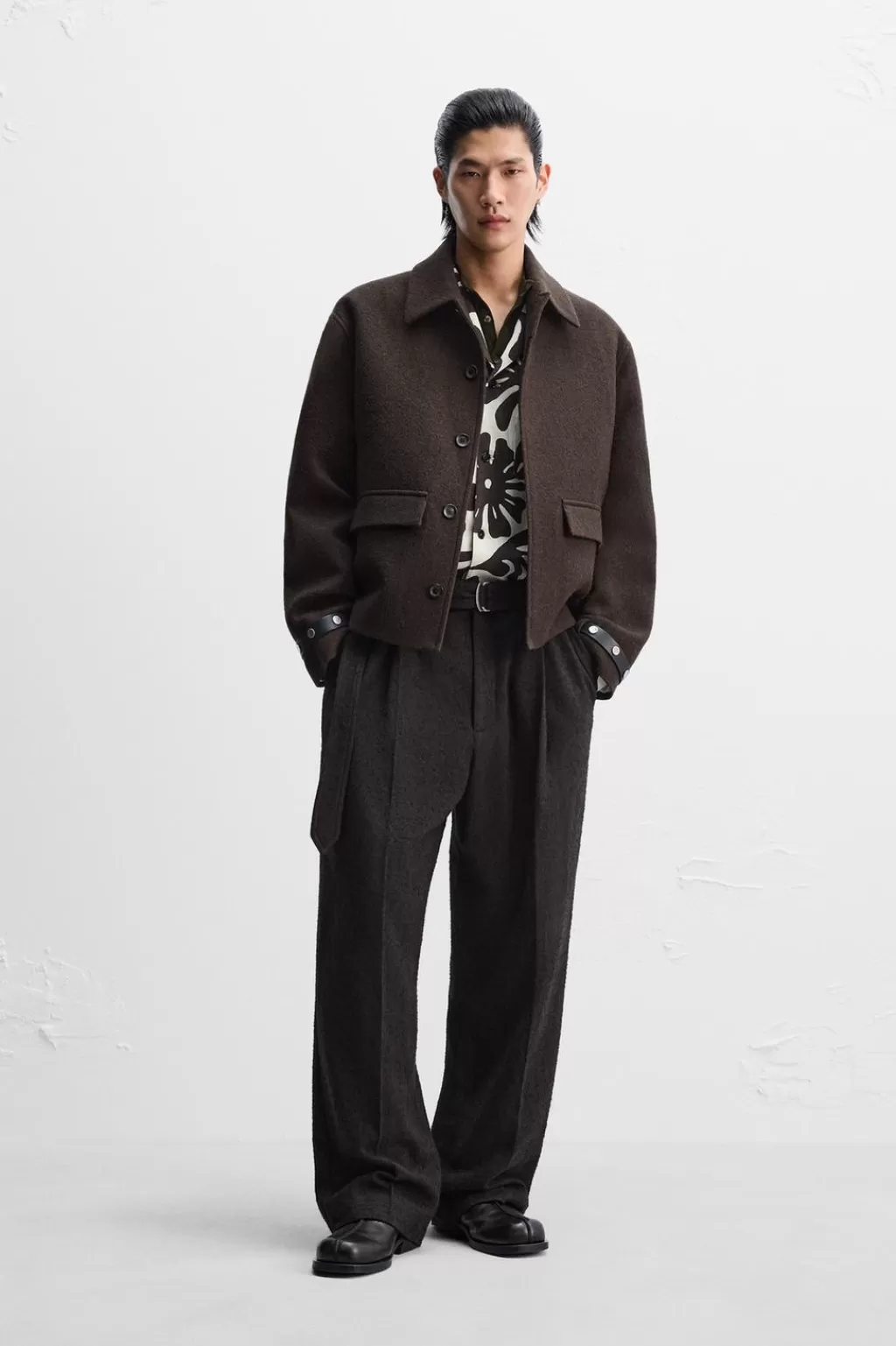 ZARA PANTALÓN PLIEGUES CINTURÓN X NANUSHKA<Hombre Pantalones