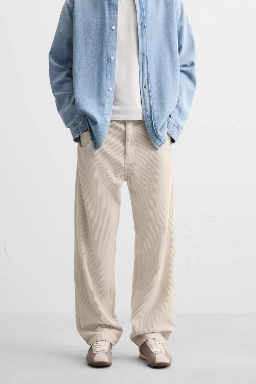 ZARA PANTALÓN RELAXED FIT PANA<Hombre Pantalones