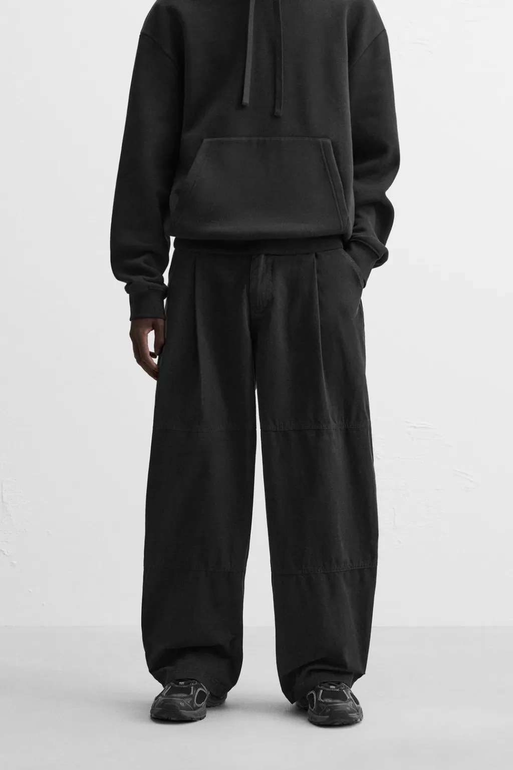 ZARA PANTALÓN RELAXED FIT PLIEGUES<Hombre Pantalones