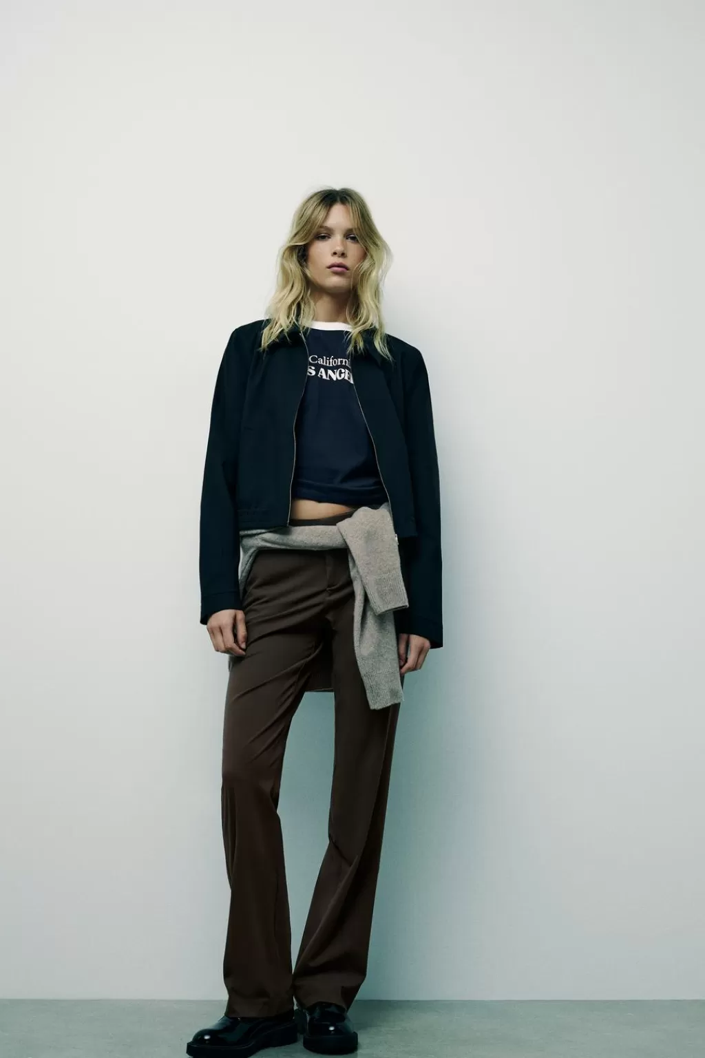ZARA PANTALÓN TIRO BAJO<Mujer Pantalones