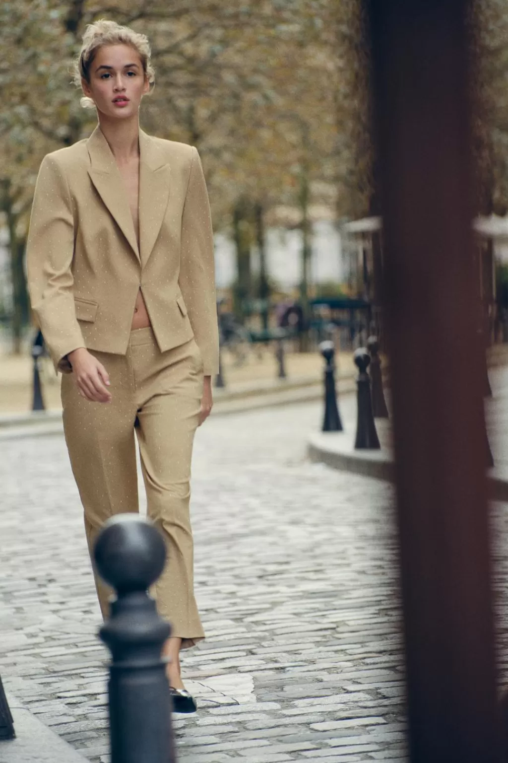 ZARA PANTALÓN TOBILLERO BRILLOS<Mujer Pantalones