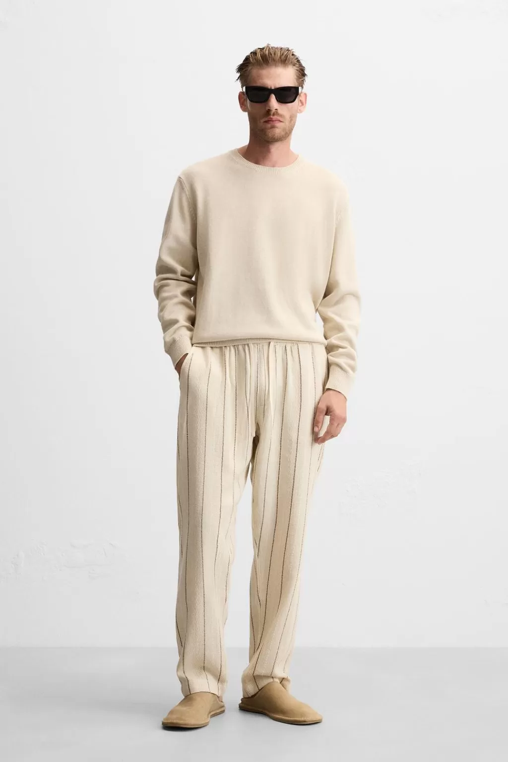 ZARA PANTALON ESTRUCTURA RAYAS<Hombre Pantalones