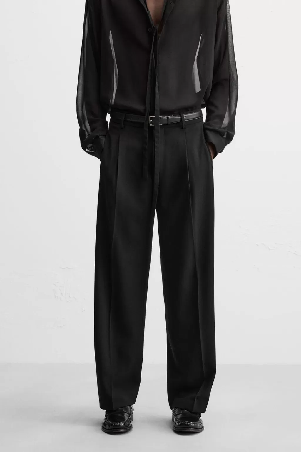 ZARA PANTALON RELAXED FIT PLIEGUES<Hombre Pantalones