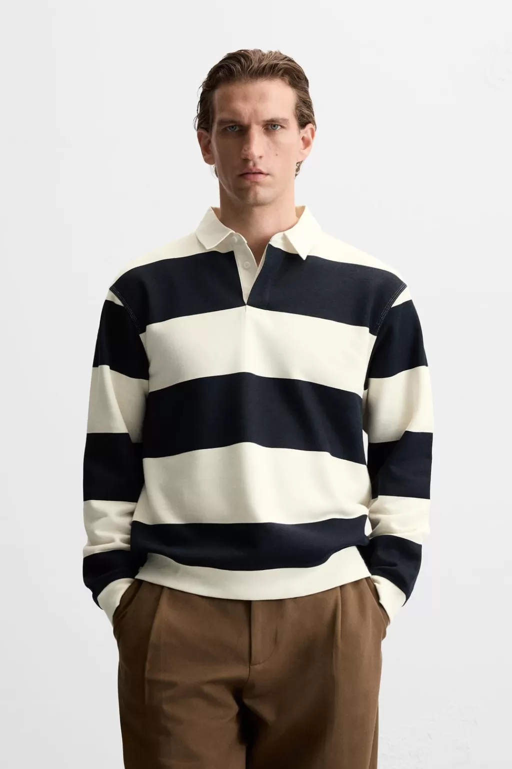 ZARA POLO CUELLO CONTRASTE<Hombre Sudaderas | Polos