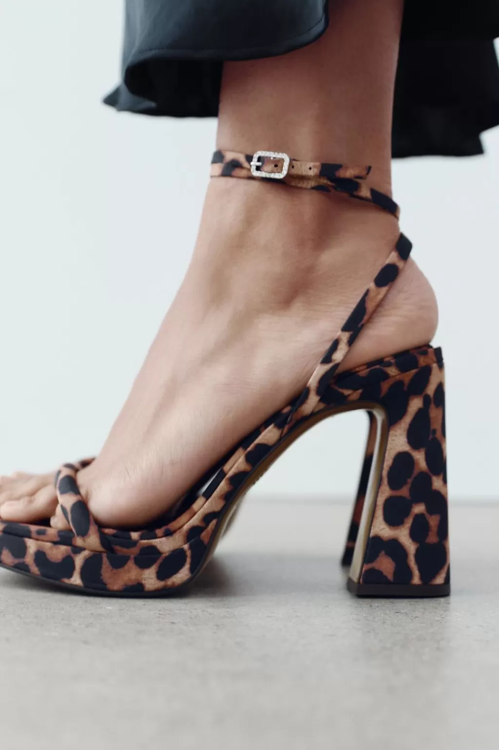 ZARA SANDALIA PLATAFORMA ESTAMPADO ANIMAL<Mujer Zapatos