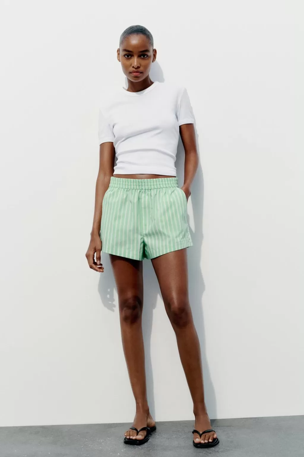 ZARA SHORTS RAYAS<Mujer Faldas / Shorts