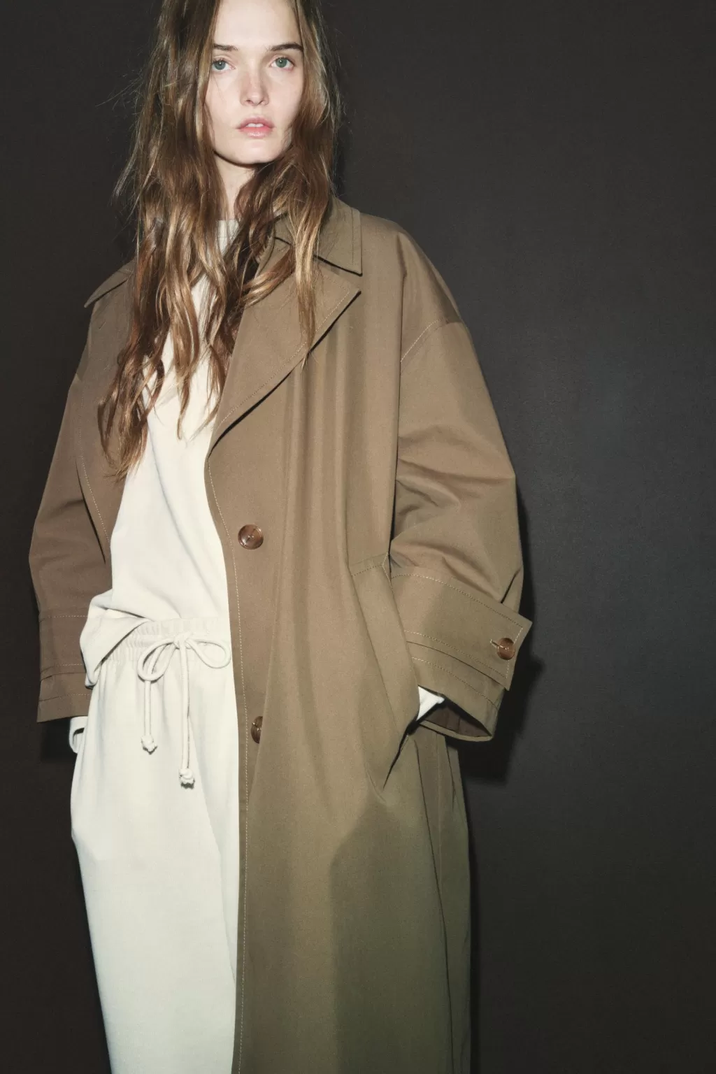 ZARA TRENCH CAPA OVERSIZE ZW COLLECTION<Mujer Abrigos / Anoraks