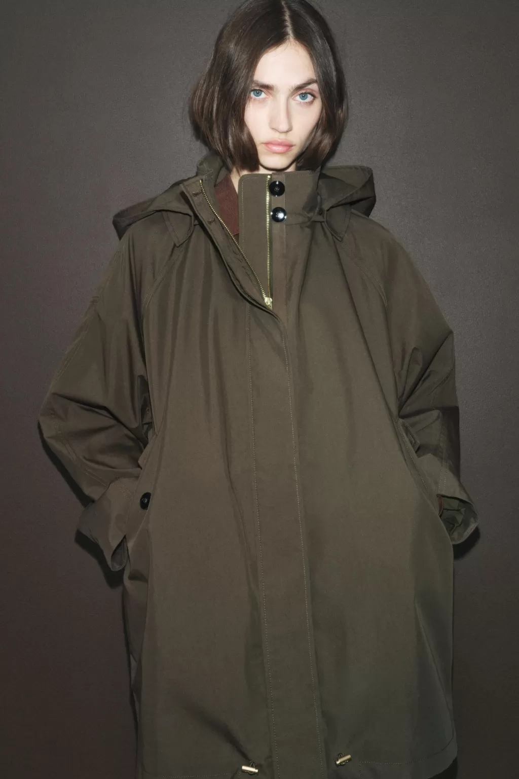 ZARA TRENCH CAPUCHA WATER REPELLENT ZW COLLECTION<Mujer Abrigos / Anoraks