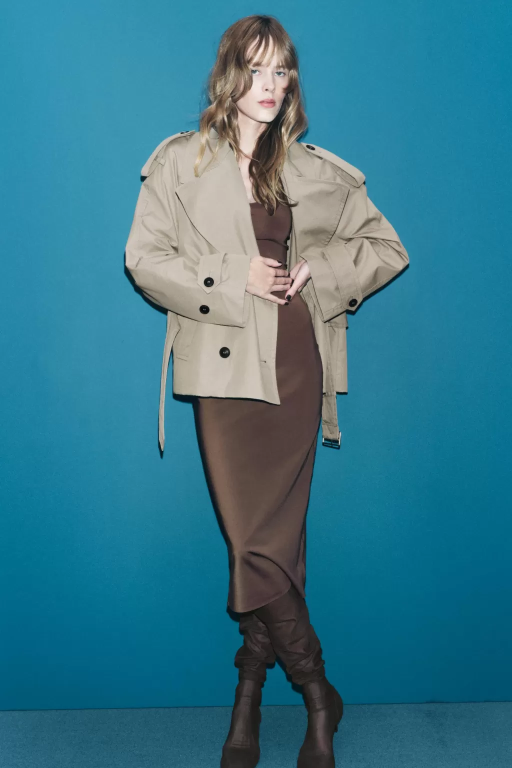 ZARA TRENCH CORTO ZW COLLECTION<Mujer Abrigos / Anoraks