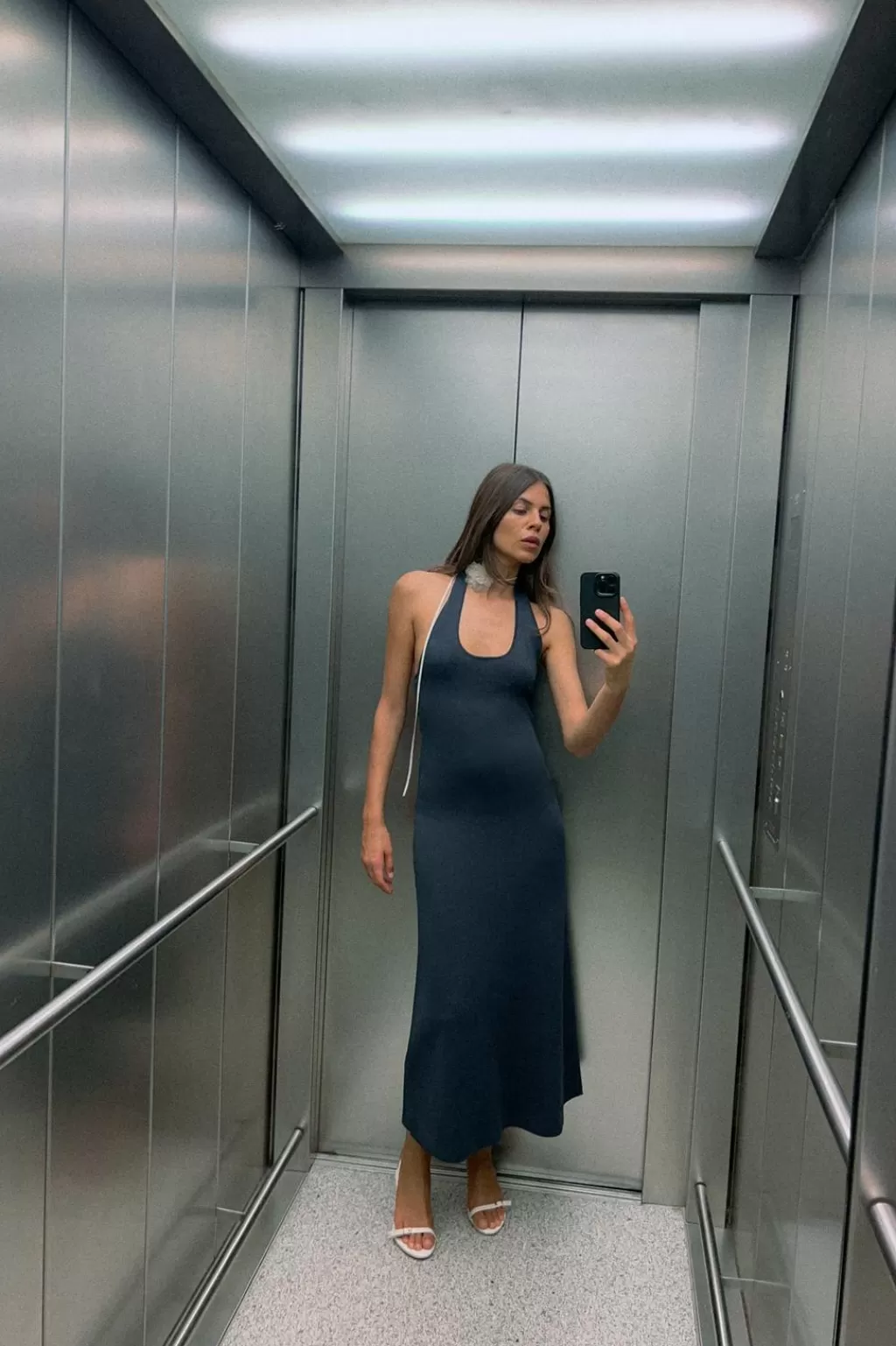 ZARA VESTIDO MIDI PUNTO HALTER<Mujer Vestidos | Cárdigan / Jerséis