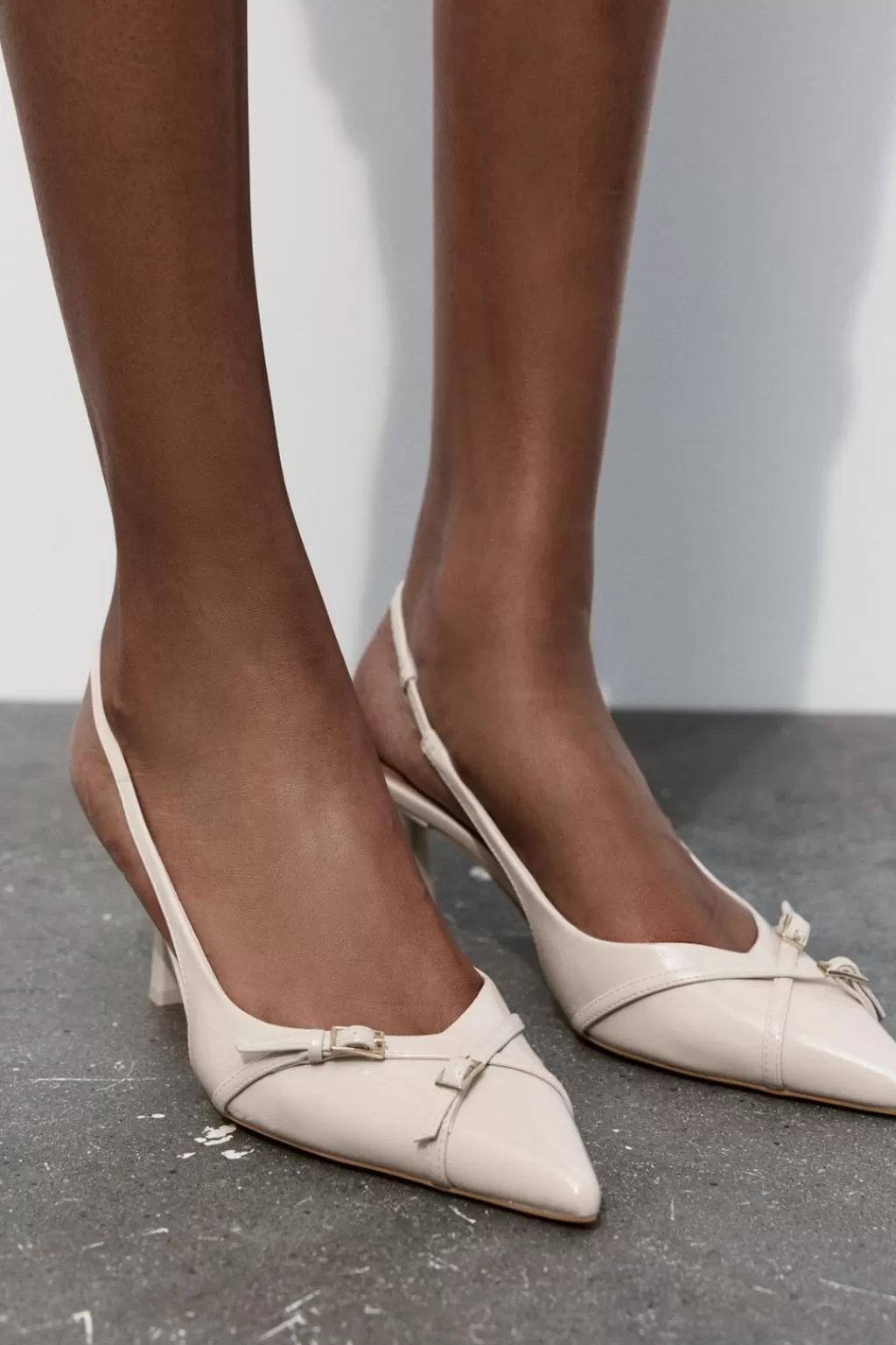 ZARA ZAPATO TACÓN HEBILLAS<Mujer Zapatos